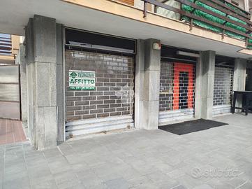 NEGOZIO A CHIOMONTE