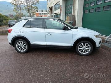 Volkswagen T-Roc 2.0 TDI SCR 4MOTION Advanced Blue