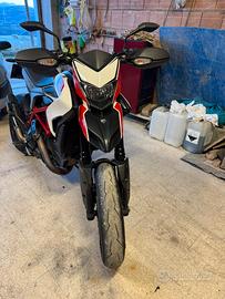 Ducati hypermotard 821 sp