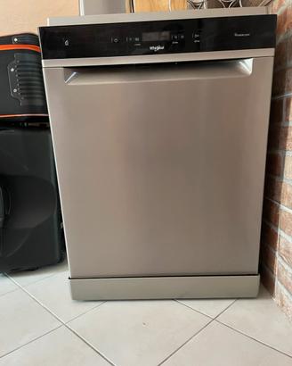 Lavastoviglie a vista whirlpool