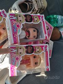 2 pop Barbie 