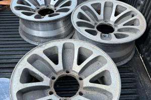 Cerchi in lega da 15 per L200