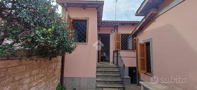 2 LOCALI A ROMA