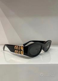 occhiali da sole da donna Miumiu neri