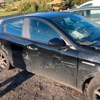 giulietta incidentata per pezzi di ricambio