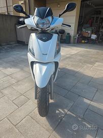kymco People 300