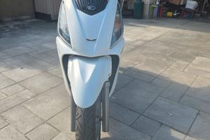 kymco People 300
