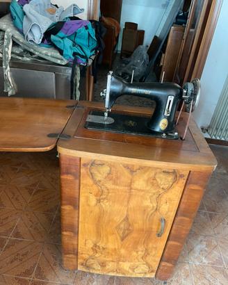 Macchina da cucire vintage METWAR  – Anni 40/50