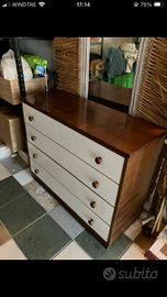 Comò in legno