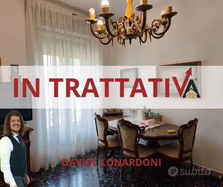 Appartamento di 114 m² con 4 locali e box auto a V