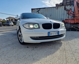 BMW Serie 1 (E81) - 118d