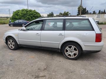 Vw passat variant 3b5 1.9 tdi 115cv -ricambi