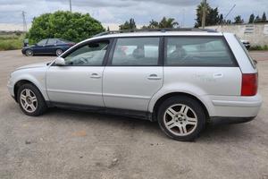 Vw passat variant 3b5 1.9 tdi 115cv -ricambi