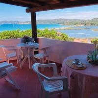 Bilocale vista mare 200 mt spiaggia Porto Taverna