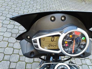 Triumph Speed Triple 2011 km10950