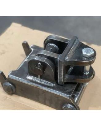 Piastre e attacchi personalizzati pinze idrauliche