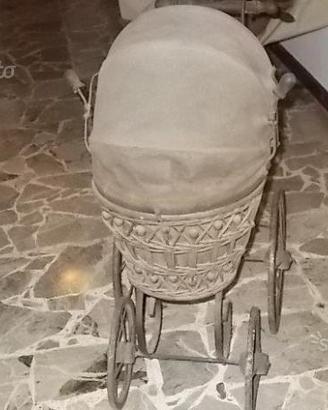 Carrozzina in ferro da arredo