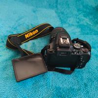 Nikon D5500 + 18-55 VR – kit completo, 8.500scatti