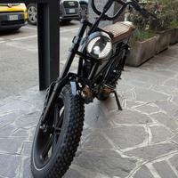 bicicletta elettrica EVERCROSSEK30 