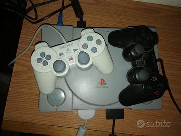PlayStation 1 con gioco & cavetteria