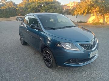 Lancia Ypsilon 1.0 FireFly 5 porte S&S Hybrid Plat