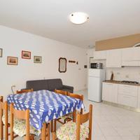 Ponente, bilocale comodo al mare