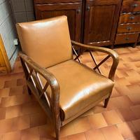 Poltrone in legno e pelle