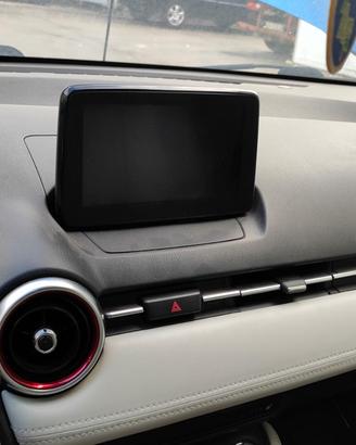 MAZDA 2 2017 DISPLAY CENTRALE