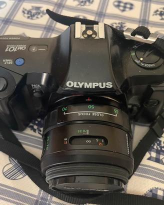 Macchina fotografica olympis OM 101 power focus
