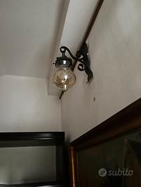 Lampada in ferro battuto da esterno