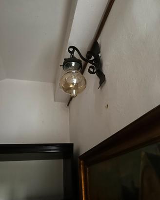 Lampada in ferro battuto da esterno