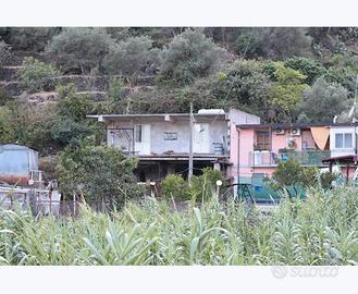 Terreno con stabile Briga Messina