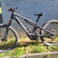 canyon spectral on cf7 TG L batteria 900 nuova