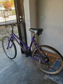 bici da donna sportiva 