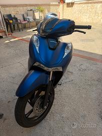 SH 125 2025 blu opaco
