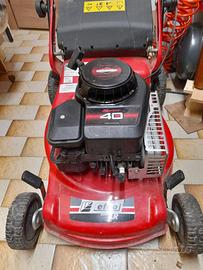 Macchina taglia erba