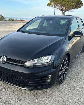 Volkswagen Golf 7 Serie GTD 2.0 TDI DSG