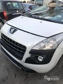 Peugeot 3008 1.6 hdi ricambi
