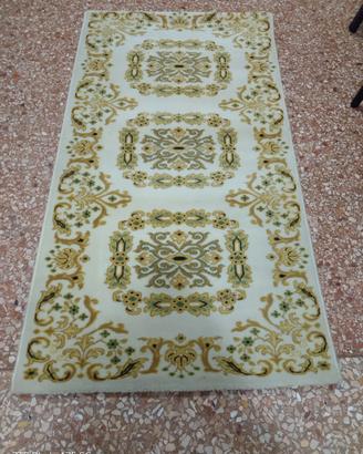tappeto vintage samit Borgosesia 