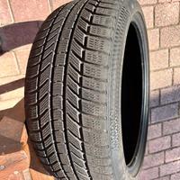 2 Copertoni invernali continental 225/40 R18