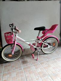 in modello 500 Docto Girl con ruote da 16