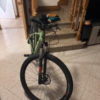 bicicletta sportiva cube