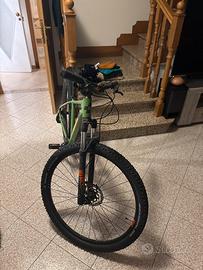 bicicletta sportiva cube