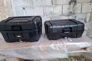 Givi trekker due trk33 e due trk46. 