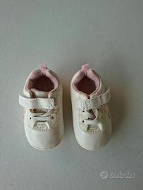 Scarpe primi passi bambina Carter's