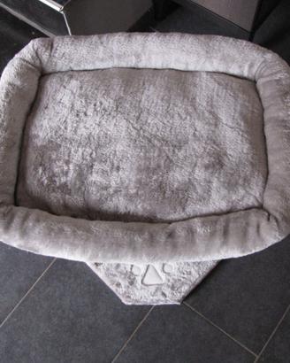 Cuccia tiragraffi gatto