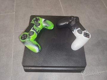 play station 4 con 2 joypad. PS 4