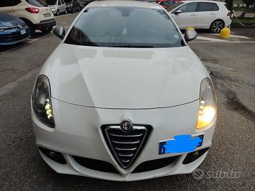 Alfa Romeo Giulietta 1.4 turbo 120 CV GPL