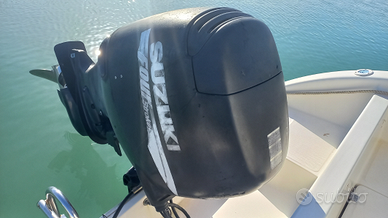 Motore fuoribordo suzuky