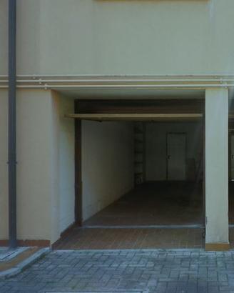 Garage 20 mq in zona Bentivoglio
